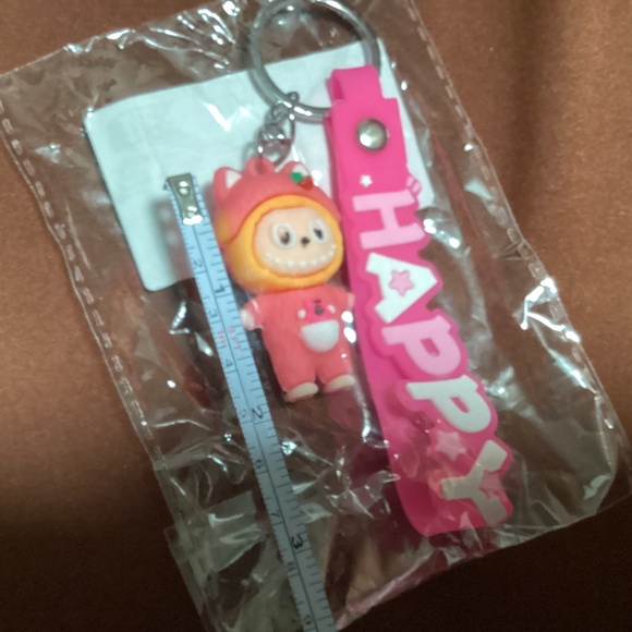 Fashionable Durable Plastic Keychain New - Picture 7 of 11